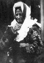 98. Gcseji asszony kdmnben, Radamos (Zala megye). Btky Zsigmond felvtele, 1904 (Nprajzi Mzeum, Budapest)