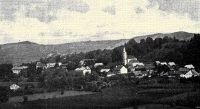 Apanagyfalu keleti rsze, a rm. kath. s ev. ref. templommal.