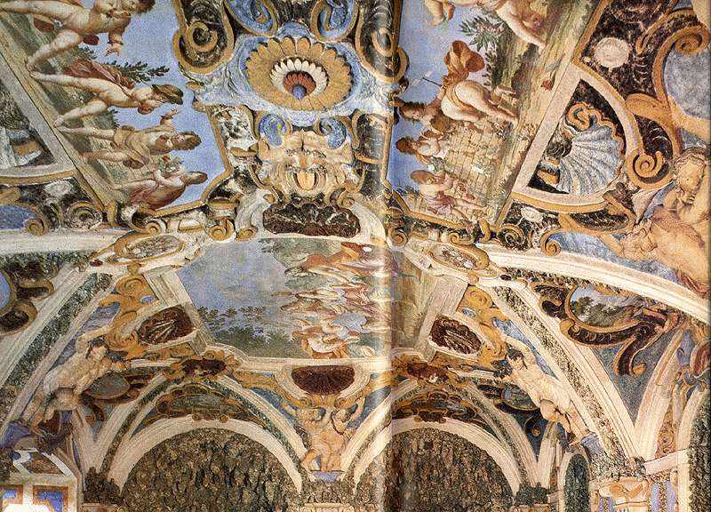 V�r�sk�, Sala terrena 